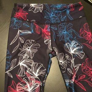 Fabletics ankle long yoga pants